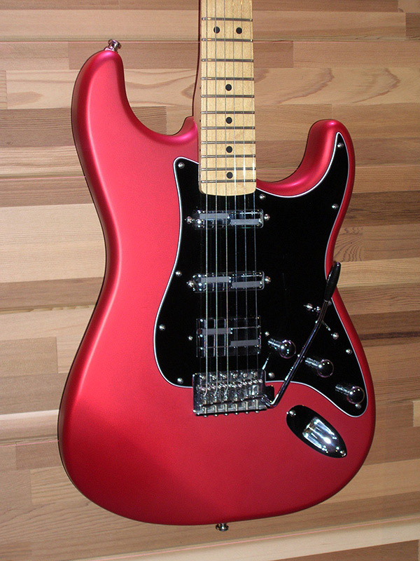 Photo Fender Standard Series Stratocaster® Satin Candy Apple Red MN 60th Anniversary Edition + Alumitones - photo 2